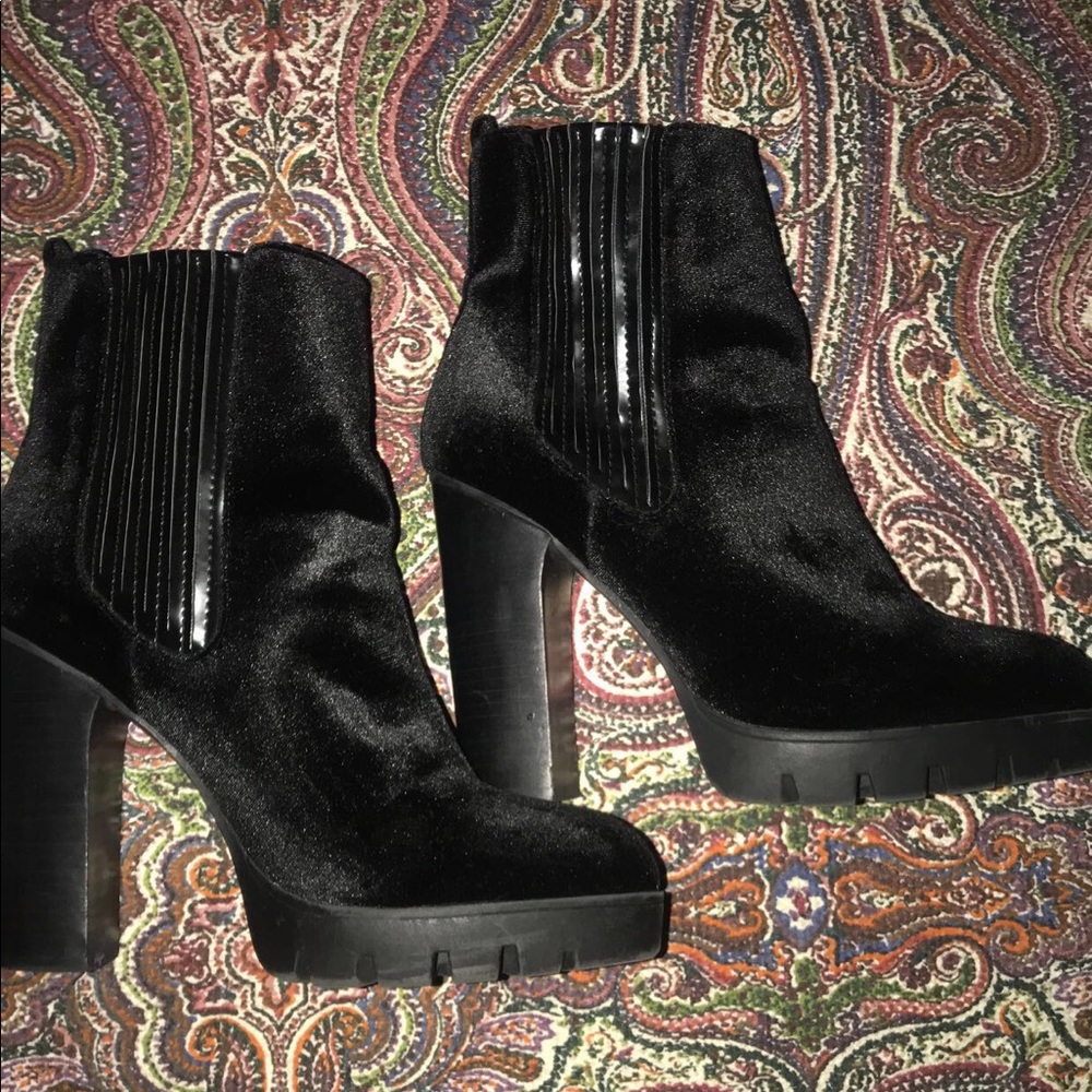LF Booties 🕶